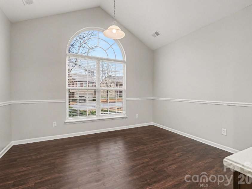11225 Amherst Glen Drive, Charlotte, NC 28213.  MLS# CAR4350307, YatesRealty ID 14759. 