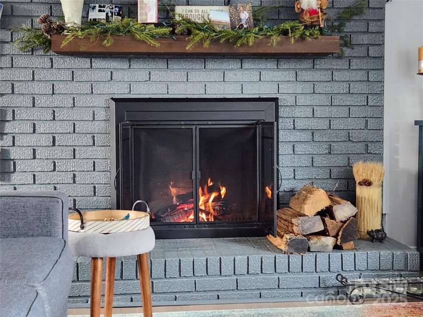 9542 Riviera Drive, Sherrills Ford, NC 28673.  MLS# CAR4298119, YatesRealty ID 14759. Beautiful fireplace upstairs