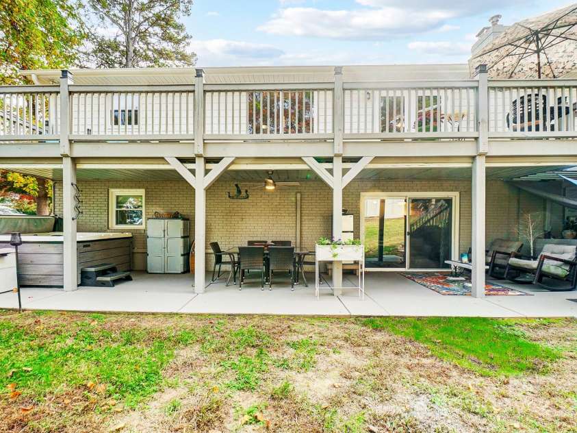 9542 Riviera Drive, Sherrills Ford, NC 28673.  MLS# CAR4298119, YatesRealty ID 14759. Plenty of outdoor living space with amazing views of the lake 