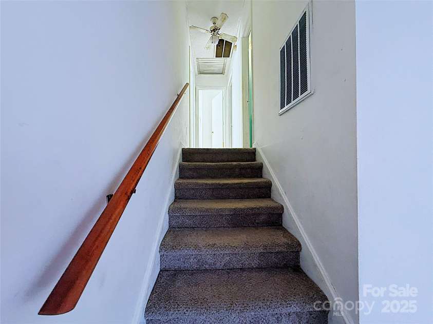 7006 Idlewild Road, Charlotte, NC 28212.  MLS# CAR4227238, YatesRealty ID 1476. 