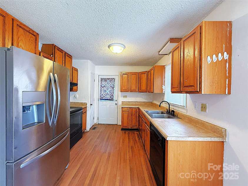 7006 Idlewild Road, Charlotte, NC 28212.  MLS# CAR4227238, YatesRealty ID 1476. 