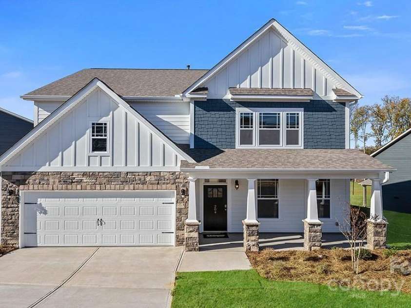 7024 Butternut Oak Terrace, Huntersville, NC 28078.  MLS# CAR4237980, YatesRealty ID 14761. Photos are Representative