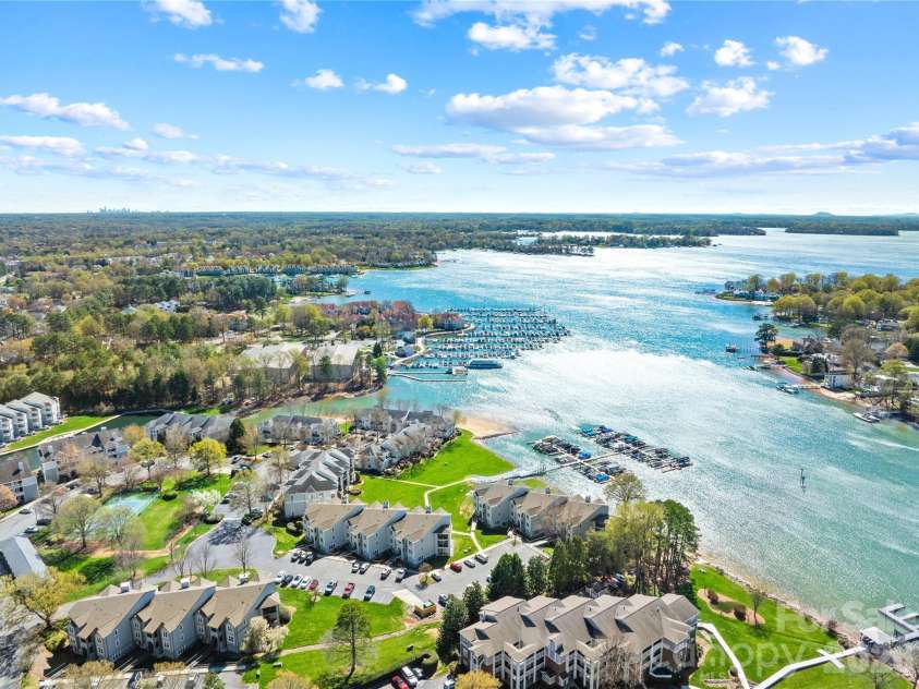 18700 Nautical Drive, Cornelius, NC 28031.  MLS# CAR4357308, YatesRealty ID 14763. 