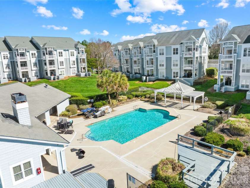 18700 Nautical Drive, Cornelius, NC 28031.  MLS# CAR4357308, YatesRealty ID 14763. Community Pool