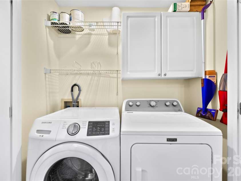 18700 Nautical Drive, Cornelius, NC 28031.  MLS# CAR4357308, YatesRealty ID 14763. Washer and Dryer closet