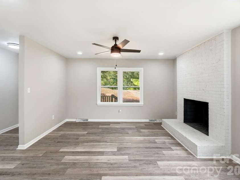 2108 Waxhaw Marvin Road, Waxhaw, NC 28173.  MLS# CAR4425702, YatesRealty ID 14764. 