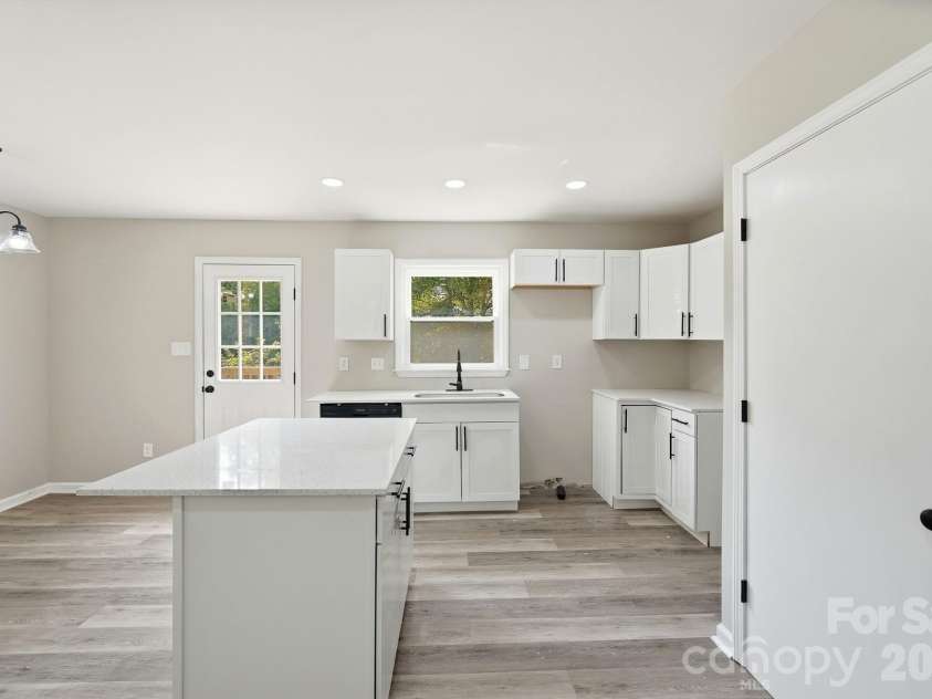 2108 Waxhaw Marvin Road, Waxhaw, NC 28173.  MLS# CAR4425702, YatesRealty ID 14764. 