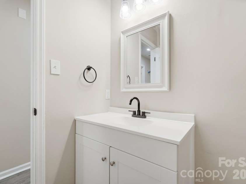 2108 Waxhaw Marvin Road, Waxhaw, NC 28173.  MLS# CAR4425702, YatesRealty ID 14764. 