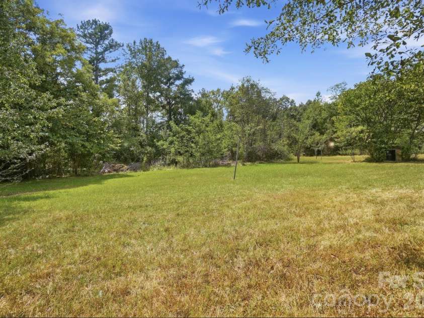 2108 Waxhaw Marvin Road, Waxhaw, NC 28173.  MLS# CAR4425702, YatesRealty ID 14764. 