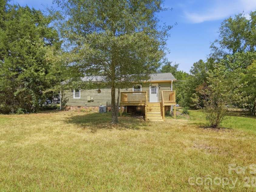 2108 Waxhaw Marvin Road, Waxhaw, NC 28173.  MLS# CAR4425702, YatesRealty ID 14764. 