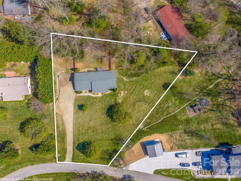 12 Jackson Cove Road, Leicester, NC 28748.  MLS# CAR4366990, YatesRealty ID 14766. 