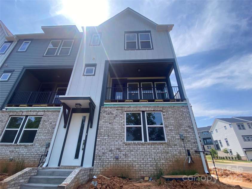 416 Nathaniel Way, Charlotte, NC 28213.  MLS# CAR4252856, YatesRealty ID 14767. 