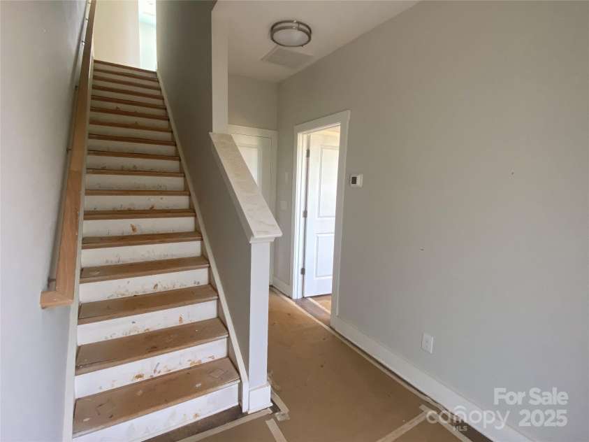 416 Nathaniel Way, Charlotte, NC 28213.  MLS# CAR4252856, YatesRealty ID 14767. Front Entry