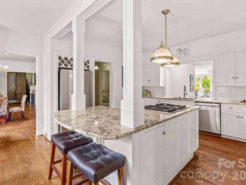 725 Mocksville Avenue, Salisbury, NC 28144.  MLS# CAR4363714, YatesRealty ID 14767. 