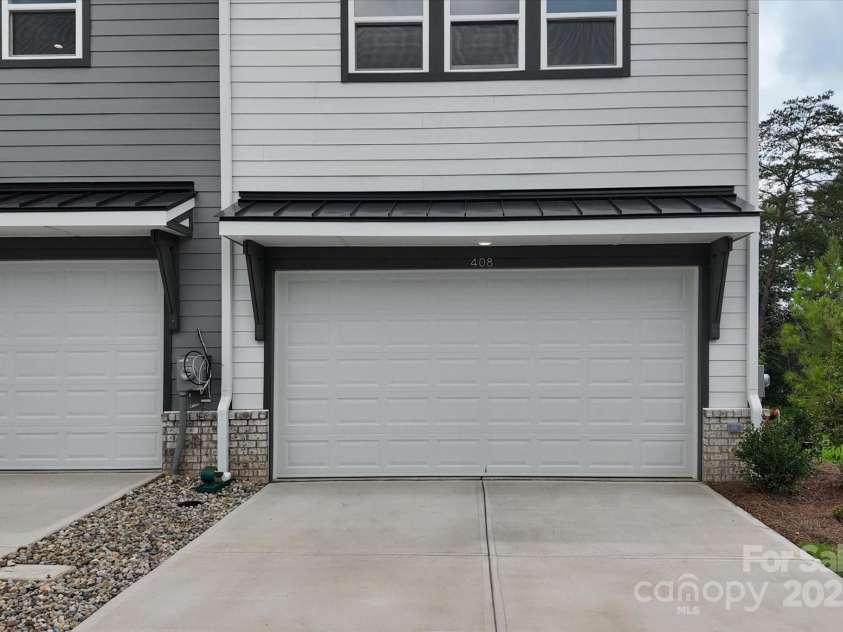 408 Nathaniel Way, Charlotte, NC 28213.  MLS# CAR4253140, YatesRealty ID 14768. 