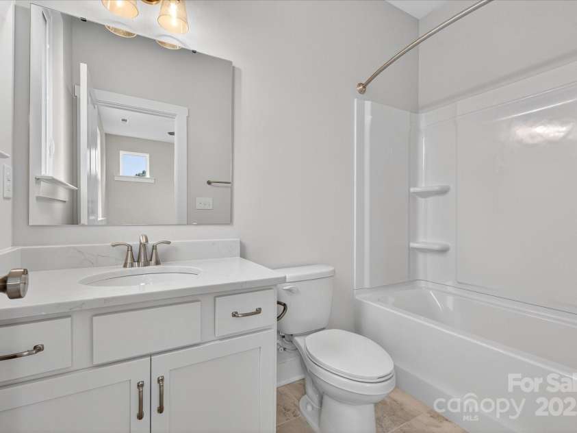 408 Nathaniel Way, Charlotte, NC 28213.  MLS# CAR4253140, YatesRealty ID 14768. Bath 2