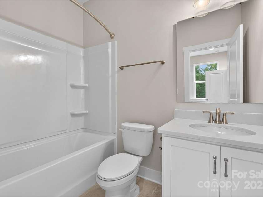 408 Nathaniel Way, Charlotte, NC 28213.  MLS# CAR4253140, YatesRealty ID 14768. Bath 3 (1st Floor)