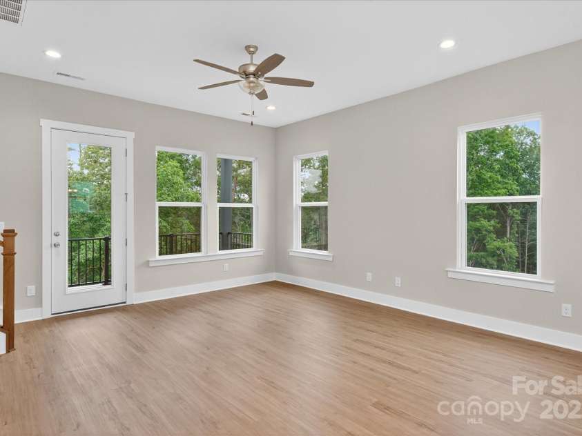 408 Nathaniel Way, Charlotte, NC 28213.  MLS# CAR4253140, YatesRealty ID 14768. Family Room