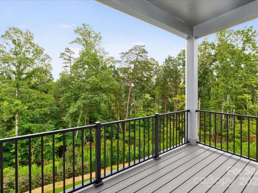 408 Nathaniel Way, Charlotte, NC 28213.  MLS# CAR4253140, YatesRealty ID 14768. Terrace View