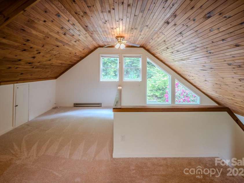 680 Timberlane Drive, Boone, NC 28607.  MLS# CAR4261134, YatesRealty ID 14769. 