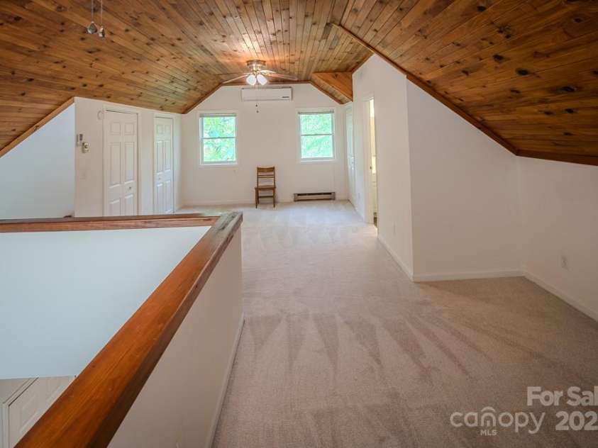 680 Timberlane Drive, Boone, NC 28607.  MLS# CAR4261134, YatesRealty ID 14769. 