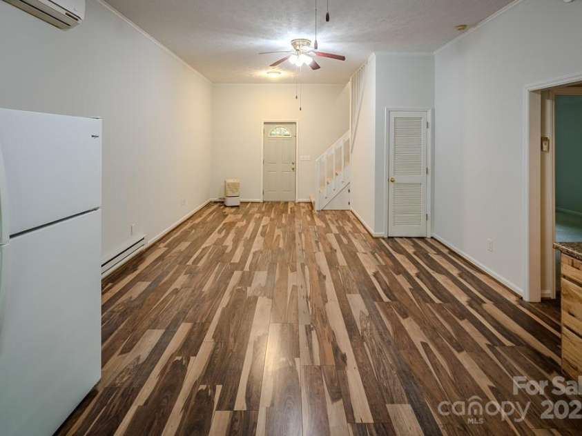 680 Timberlane Drive, Boone, NC 28607.  MLS# CAR4261134, YatesRealty ID 14769. 