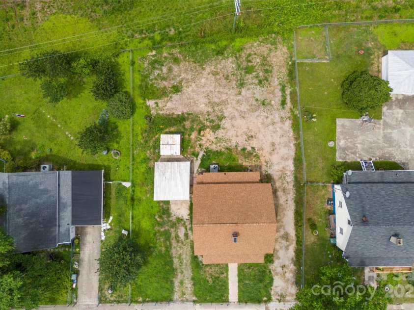 217 Highland Street, Gastonia, NC 28052.  MLS# CAR4260971, YatesRealty ID 14770. 