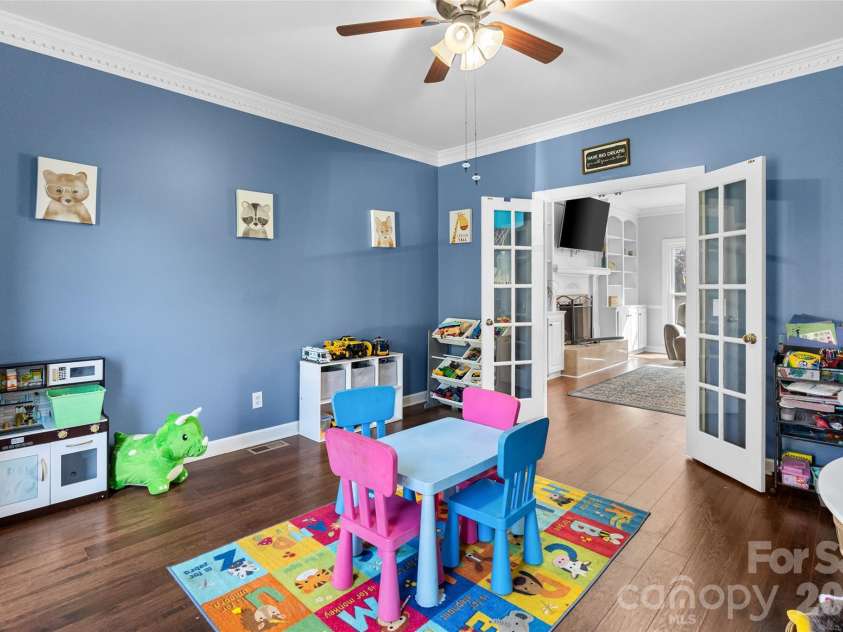 217 Spring Run Drive, Mooresville, NC 28117.  MLS# CAR4364550, YatesRealty ID 14770. 