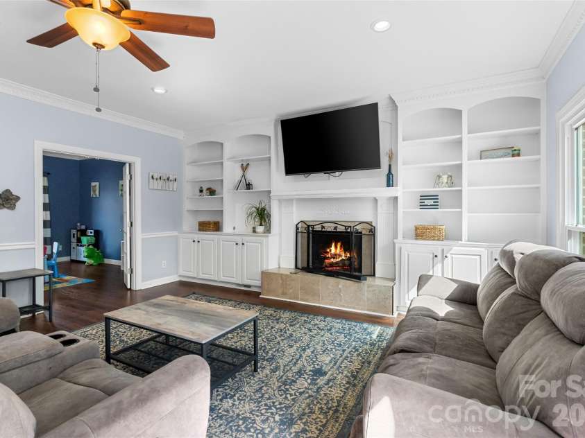 217 Spring Run Drive, Mooresville, NC 28117.  MLS# CAR4364550, YatesRealty ID 14770. 