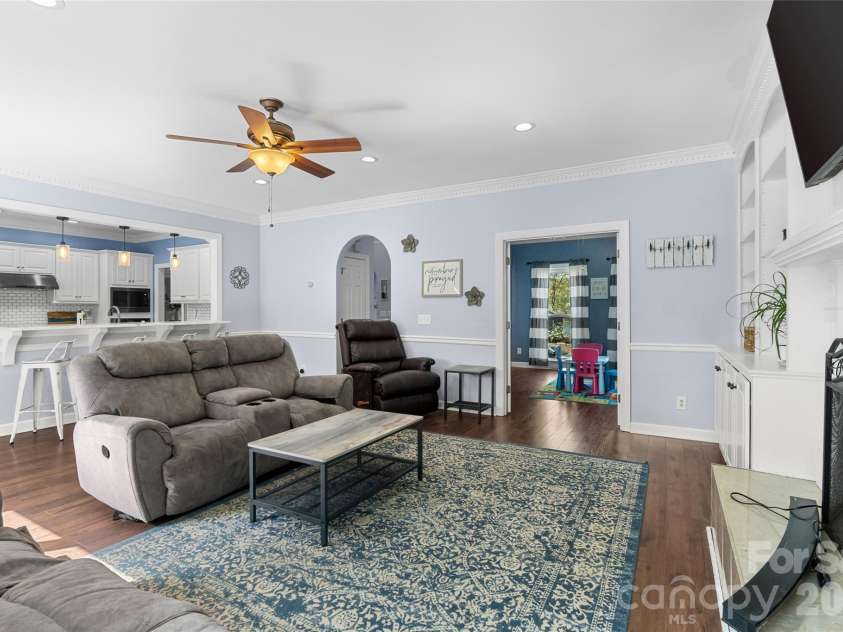 217 Spring Run Drive, Mooresville, NC 28117.  MLS# CAR4364550, YatesRealty ID 14770. 