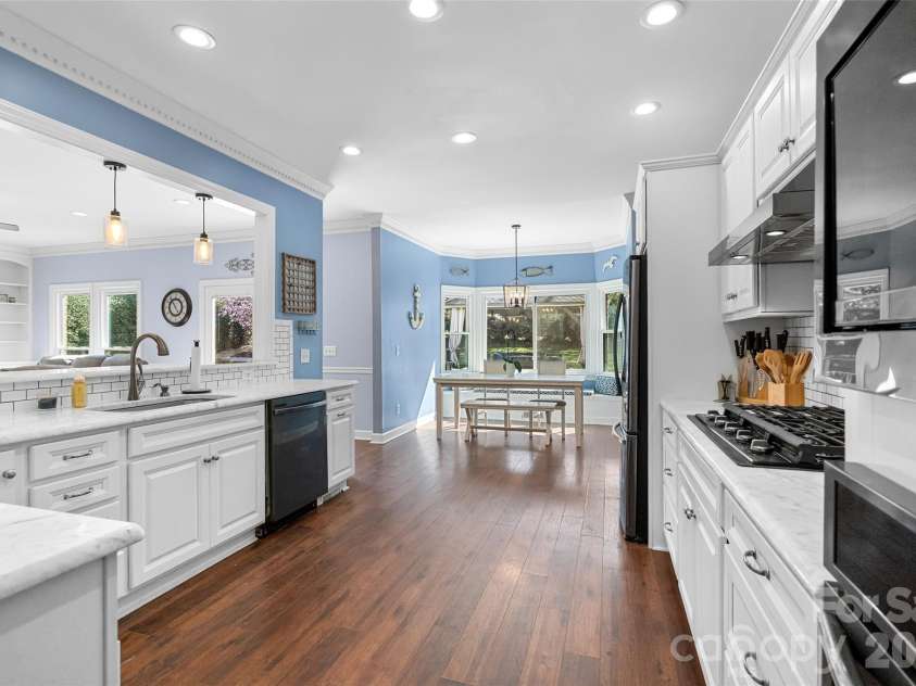 217 Spring Run Drive, Mooresville, NC 28117.  MLS# CAR4364550, YatesRealty ID 14770. 