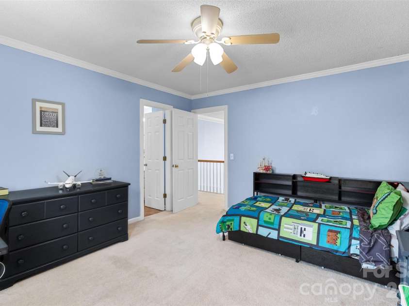 217 Spring Run Drive, Mooresville, NC 28117.  MLS# CAR4364550, YatesRealty ID 14770. 
