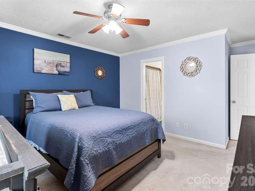 217 Spring Run Drive, Mooresville, NC 28117.  MLS# CAR4364550, YatesRealty ID 14770. 