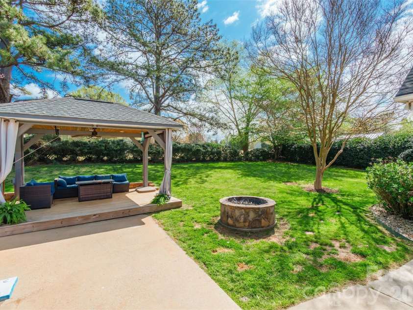 217 Spring Run Drive, Mooresville, NC 28117.  MLS# CAR4364550, YatesRealty ID 14770. 