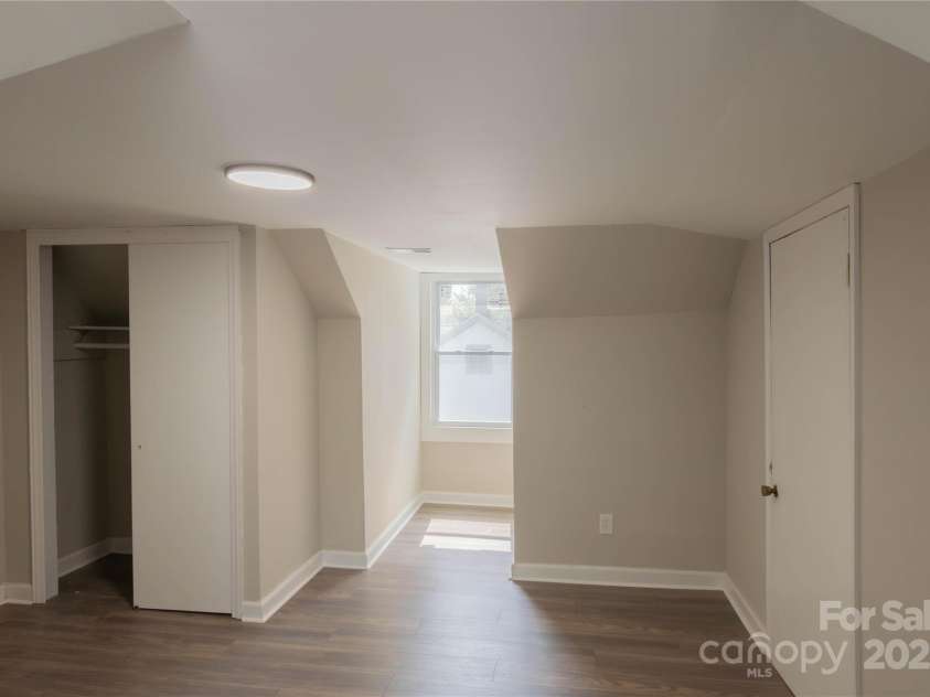 112 Hampton Street, Chester, SC 29706.  MLS# CAR4262663, YatesRealty ID 14772. 