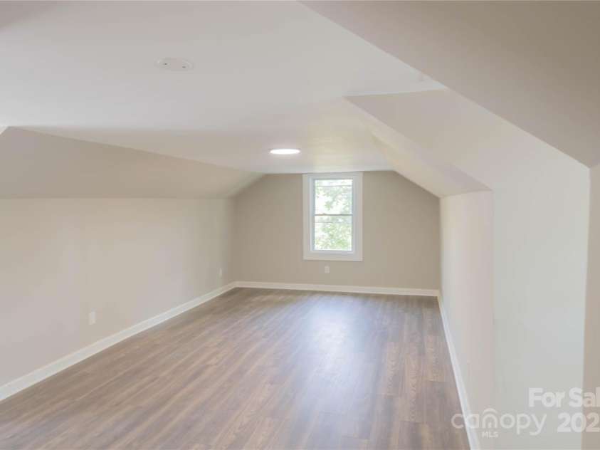 112 Hampton Street, Chester, SC 29706.  MLS# CAR4262663, YatesRealty ID 14772. 