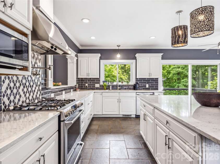 198 Brooks Branch Road, Leicester, NC 28748.  MLS# CAR4342516, YatesRealty ID 14773. Your Dream Kitchen