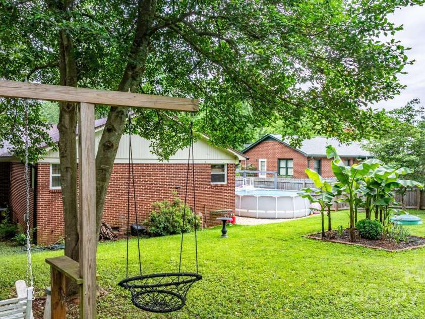 206 Park Street, Morganton, NC 28655.  MLS# CAR4260242, YatesRealty ID 14774. 