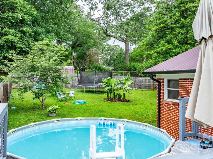 206 Park Street, Morganton, NC 28655.  MLS# CAR4260242, YatesRealty ID 14774. 