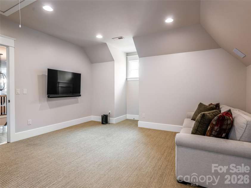 36 Ramble Way, Asheville, NC 28803.  MLS# CAR4370717, YatesRealty ID 14774. 