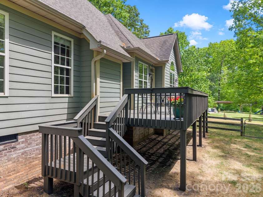 42 Woodridge Court, Columbus, NC 28722.  MLS# CAR4367047, YatesRealty ID 14775. 