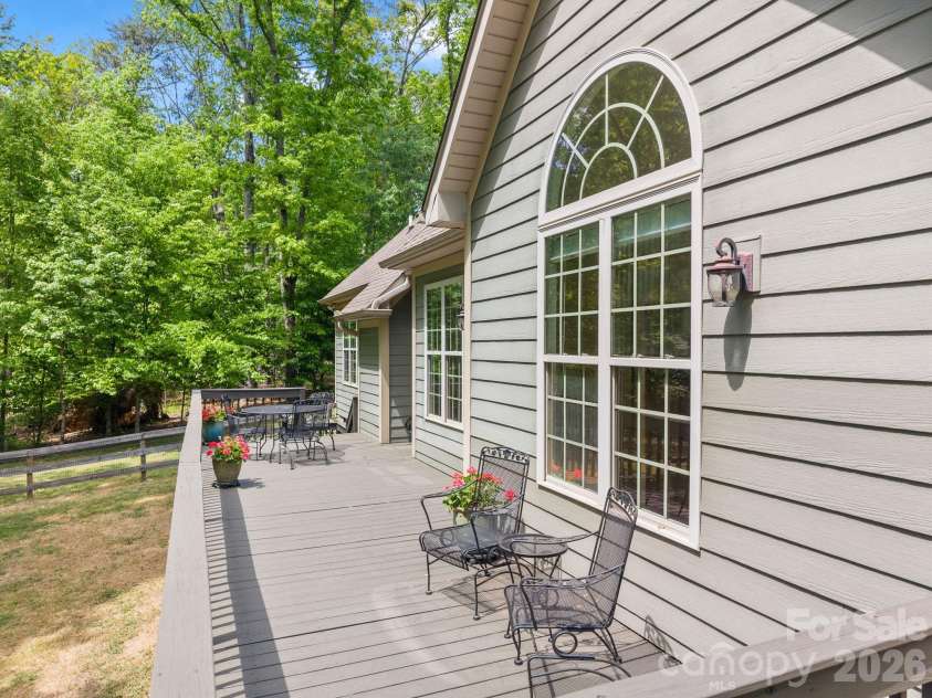42 Woodridge Court, Columbus, NC 28722.  MLS# CAR4367047, YatesRealty ID 14775. 