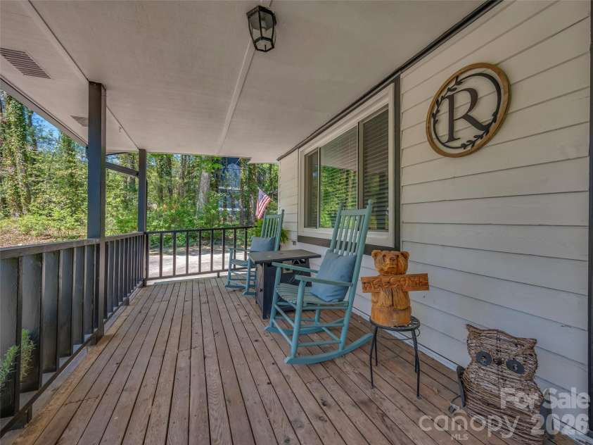 109 Scarlet Drive, Fletcher, NC 28732.  MLS# CAR4371533, YatesRealty ID 14776. 