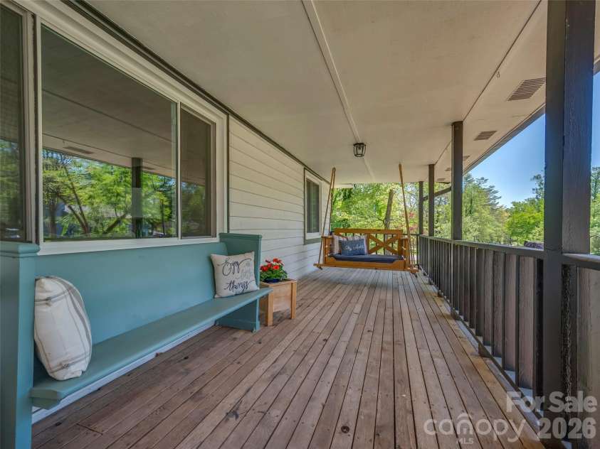 109 Scarlet Drive, Fletcher, NC 28732.  MLS# CAR4371533, YatesRealty ID 14776. 