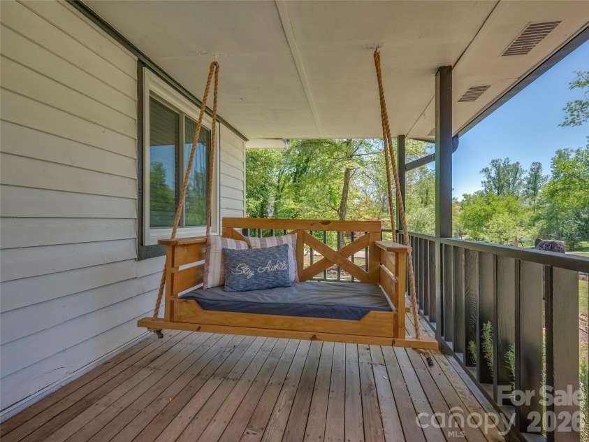 109 Scarlet Drive, Fletcher, NC 28732.  MLS# CAR4371533, YatesRealty ID 14776. 