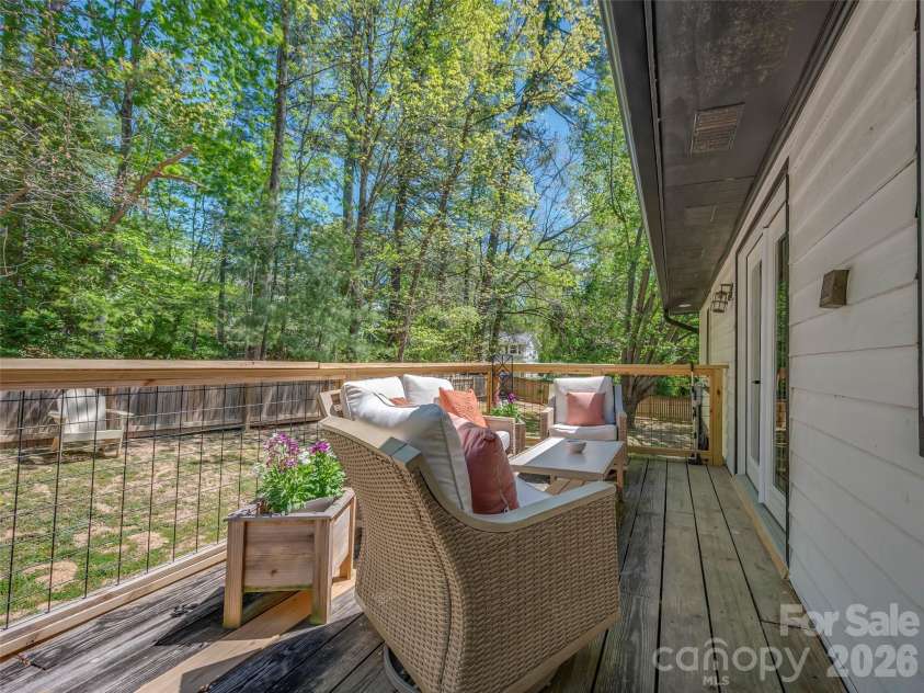 109 Scarlet Drive, Fletcher, NC 28732.  MLS# CAR4371533, YatesRealty ID 14776. 