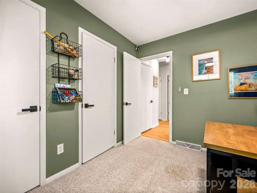 109 Scarlet Drive, Fletcher, NC 28732.  MLS# CAR4371533, YatesRealty ID 14776. 