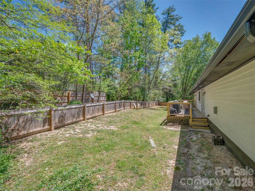 109 Scarlet Drive, Fletcher, NC 28732.  MLS# CAR4371533, YatesRealty ID 14776. 