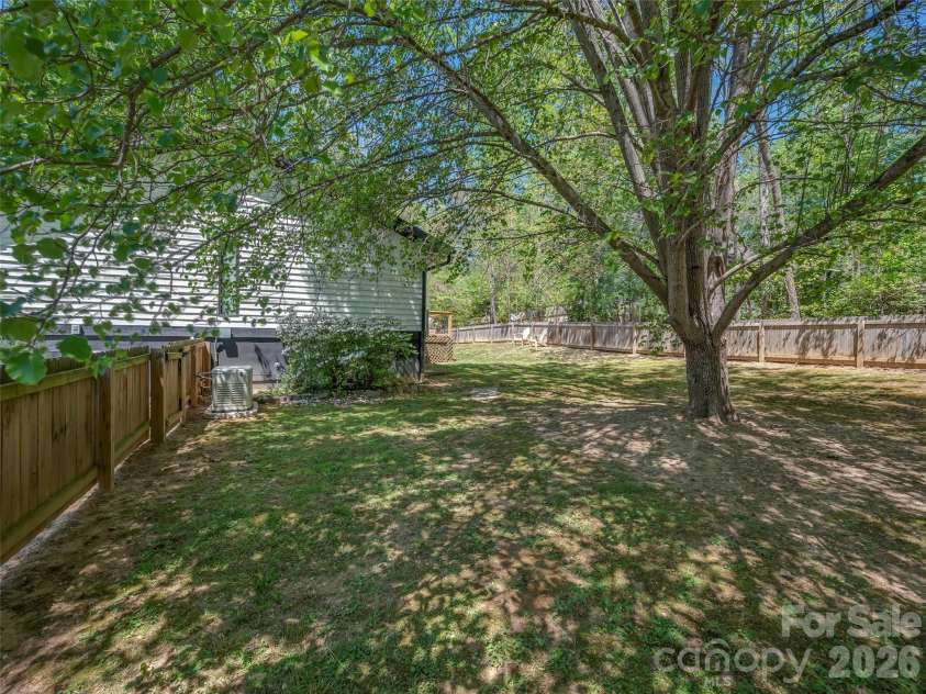 109 Scarlet Drive, Fletcher, NC 28732.  MLS# CAR4371533, YatesRealty ID 14776. 