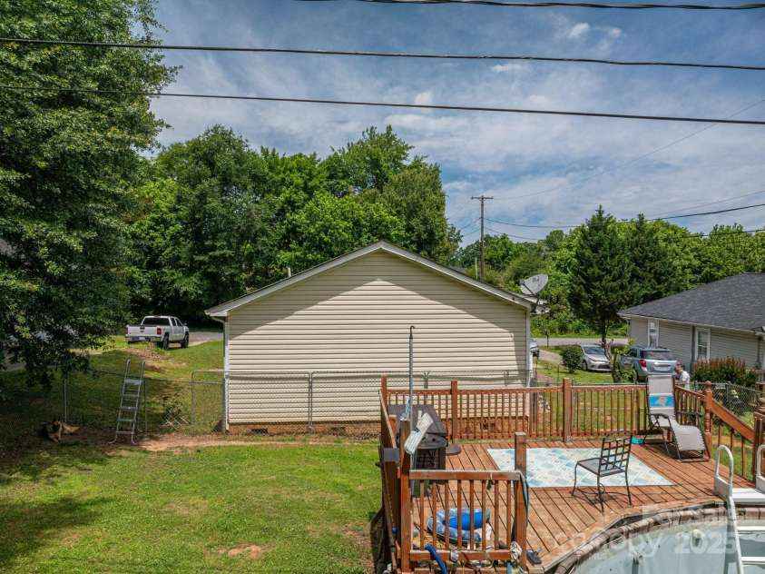 792 Carolina Mill Circle, Lincolnton, NC 28092.  MLS# CAR4262766, YatesRealty ID 14776. 